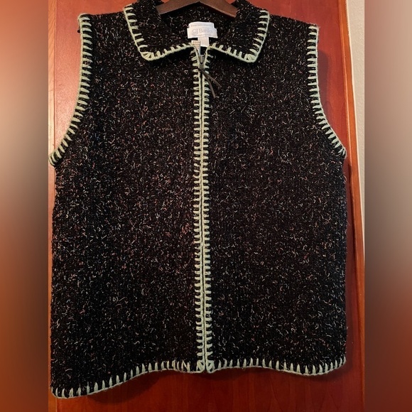 Christopher & Banks Hand Embroidered Sweater Vest Sz M Crochet - Picture 2 of 7